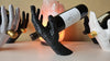 Suport Hand Gravity pentru sticla de vin