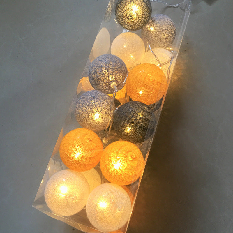 Instalatie luminoasa decorativa cu 40 globuri Cotton Ball, cu flash, 6m - Auros