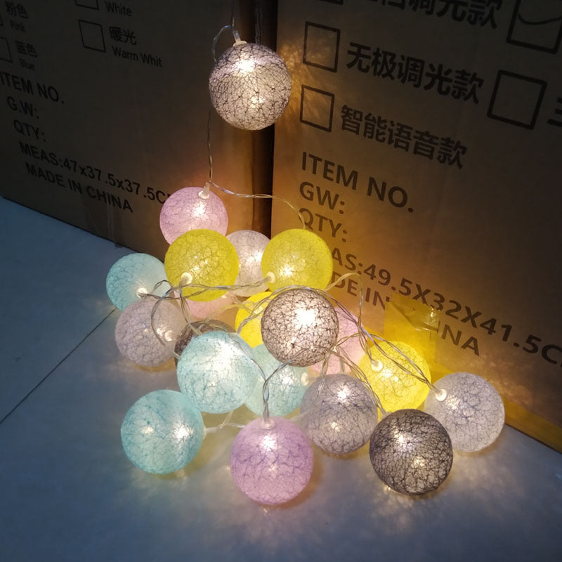 Instalatie luminoasa decorativa cu 40 globuri Cotton Ball, cu flash, 6m - Auros
