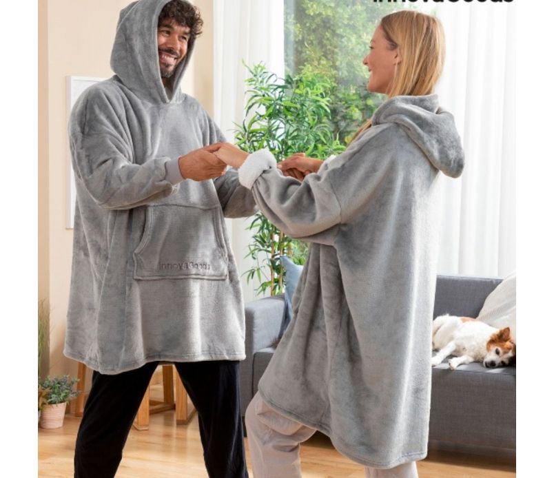 Patura-hanorac cu gluga, confortabila, calduroasa si pufoasa Huggle Hoodie - Auros
