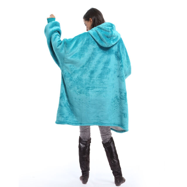 Patura-hanorac cu gluga, confortabila, calduroasa si pufoasa Huggle Hoodie - Auros
